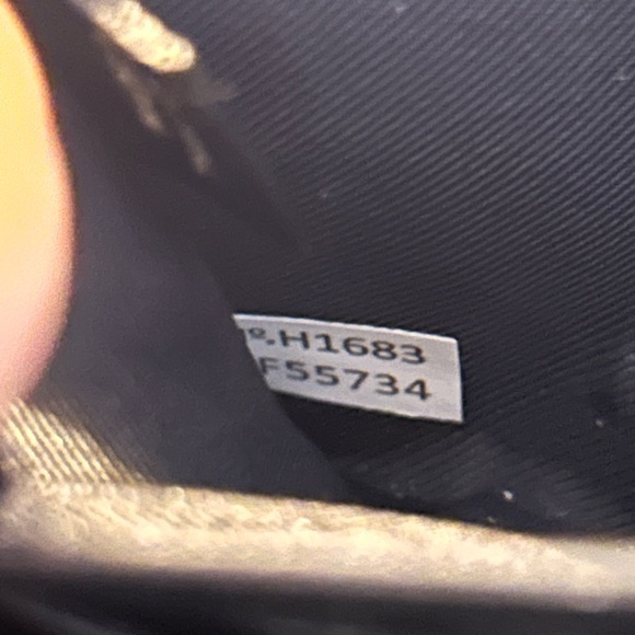 Coach Patent Leather Wallet - Picture 6 of 6